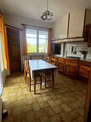 Cuisine entière, villa au Luc