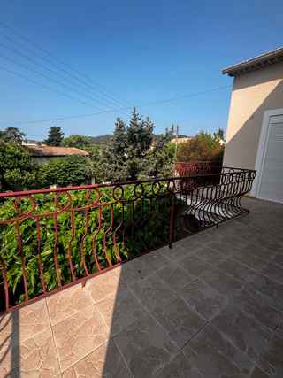 Terrasse surélevée, villa au Luc