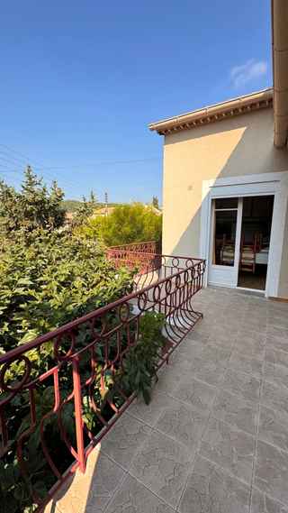Terrasse surélevée, villa au Luc