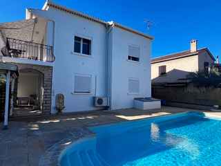 Piscine, villa au Luc